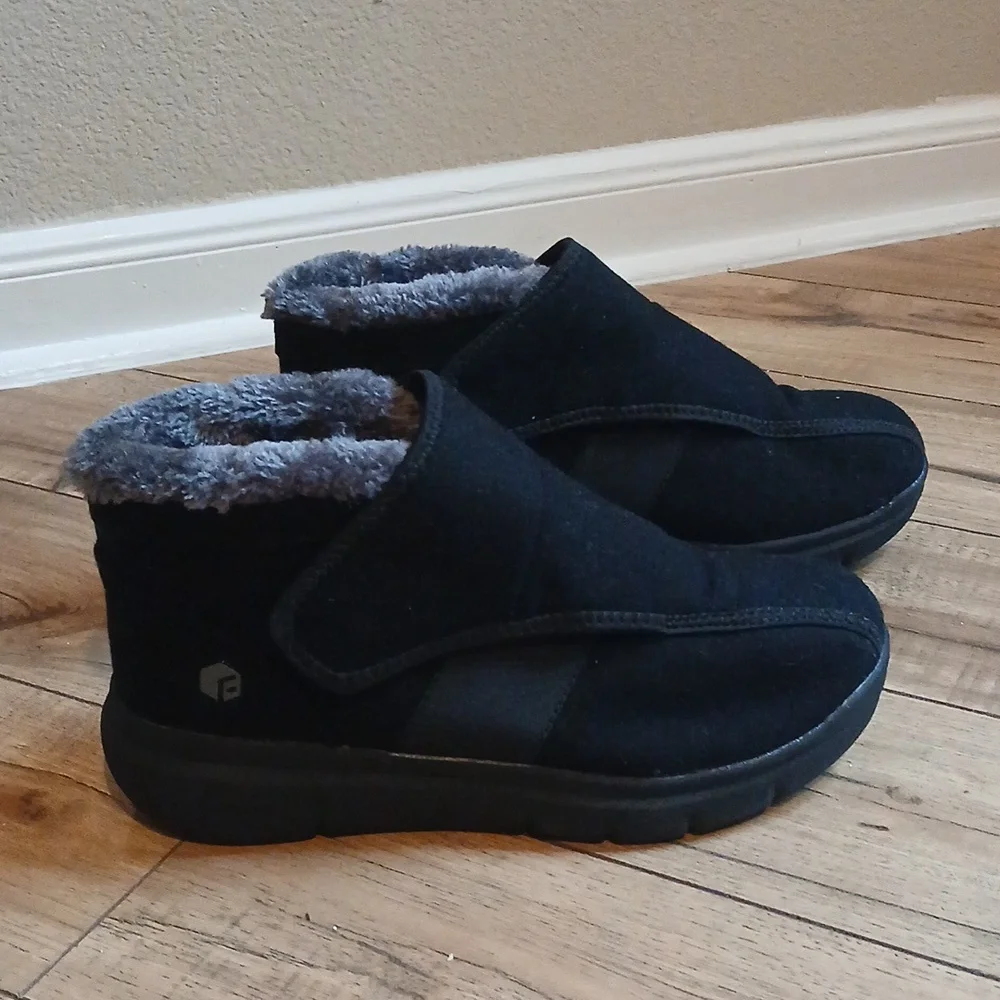 NWOT Women's FitVille Black Neuropathy Wide Feet Winter Boots. Size 9.5 - Picture 7 of 17